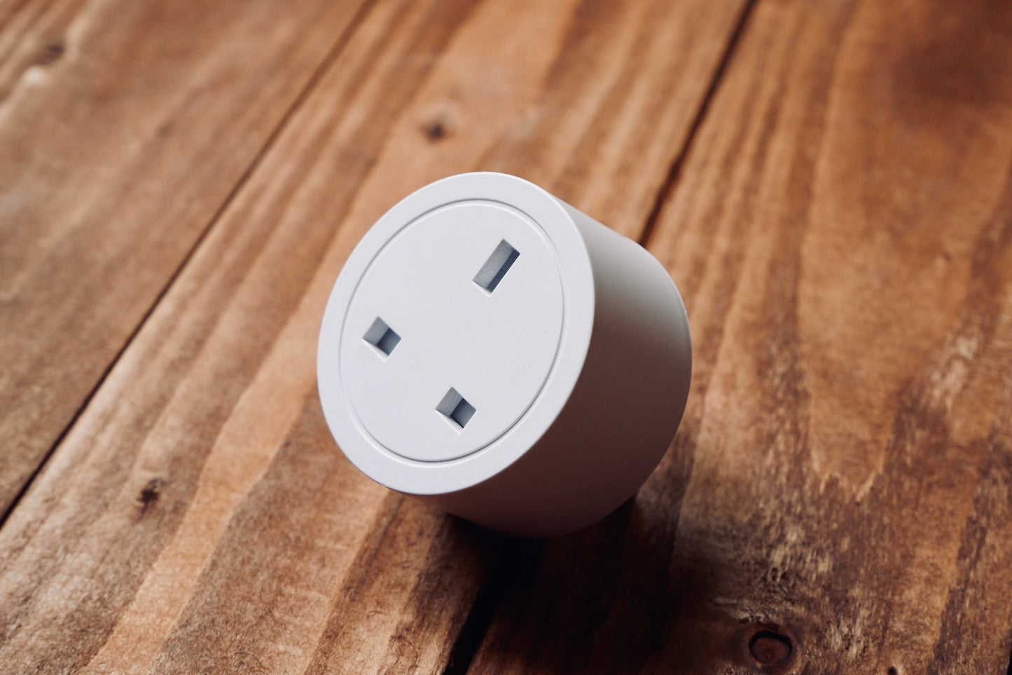 Smart Energy Monitoring Plug